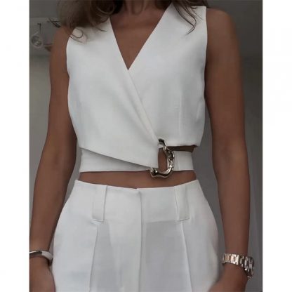 BELKOMPL-BEL-L//XL, Elegantan bijeli top s jedinstvenim dizajnom - Image 3