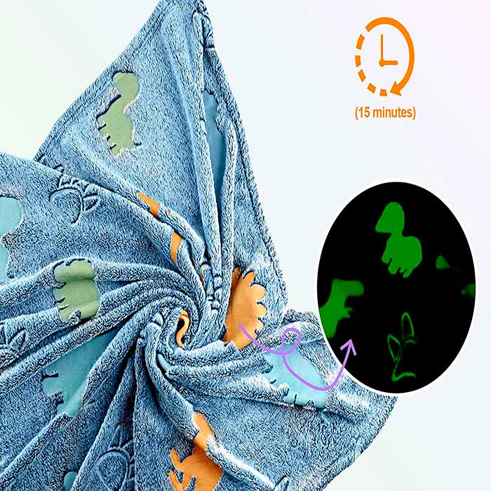 Glow Blanket je savršen izbor za poklon jer je vrlo koristan i djeca ga obožavaju jer svijetli u tami!